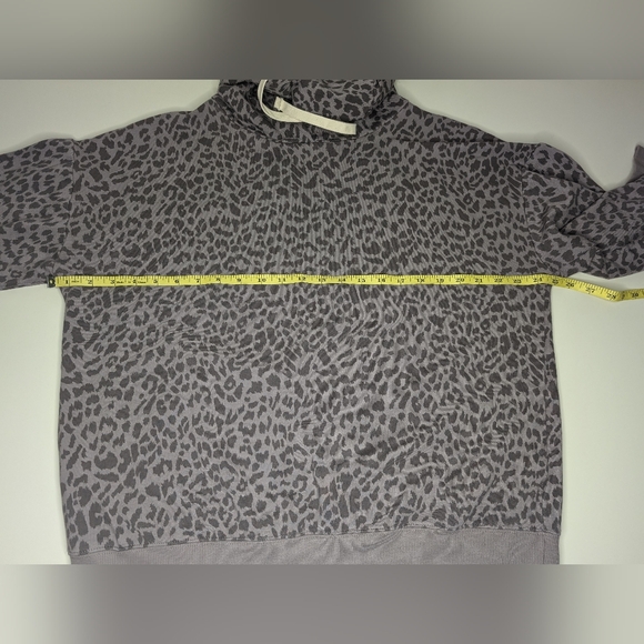 Buffalo David Bitton Womens Large Purple Leopard Print Hoodie - No Pockets - Picture 9 of 13